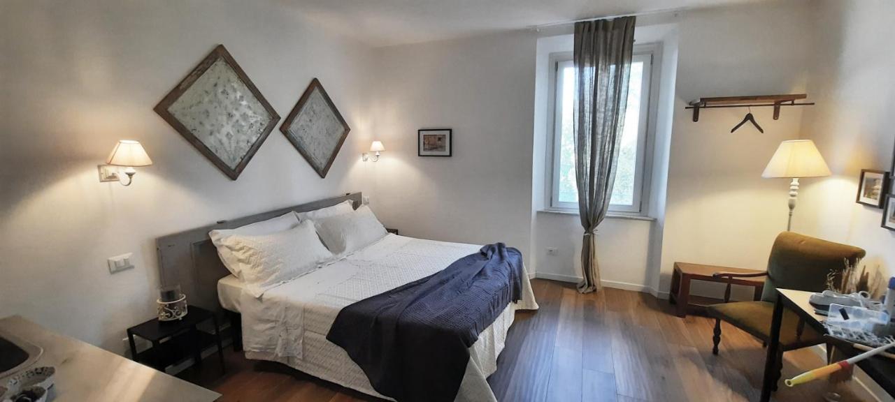 Отель Finestra Sul Borgo Лукка Экстерьер фото